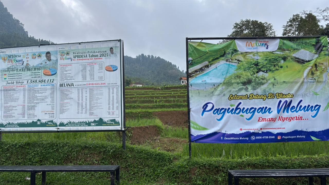Papan informasi fasilitas di Pagubugan Melung
